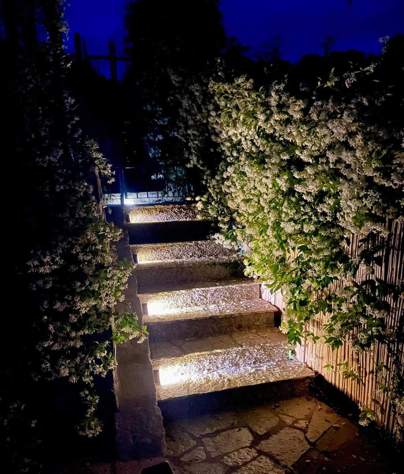 Corner Of Paradise Монелья Экстерьер фото